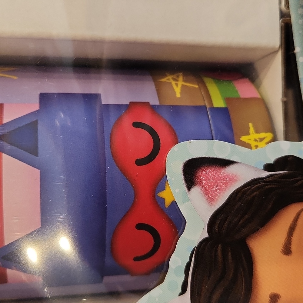 DreamWorks Gabby's Dollhouse, Two Puzzles in Character Tubes, New - Picture 11 of 15